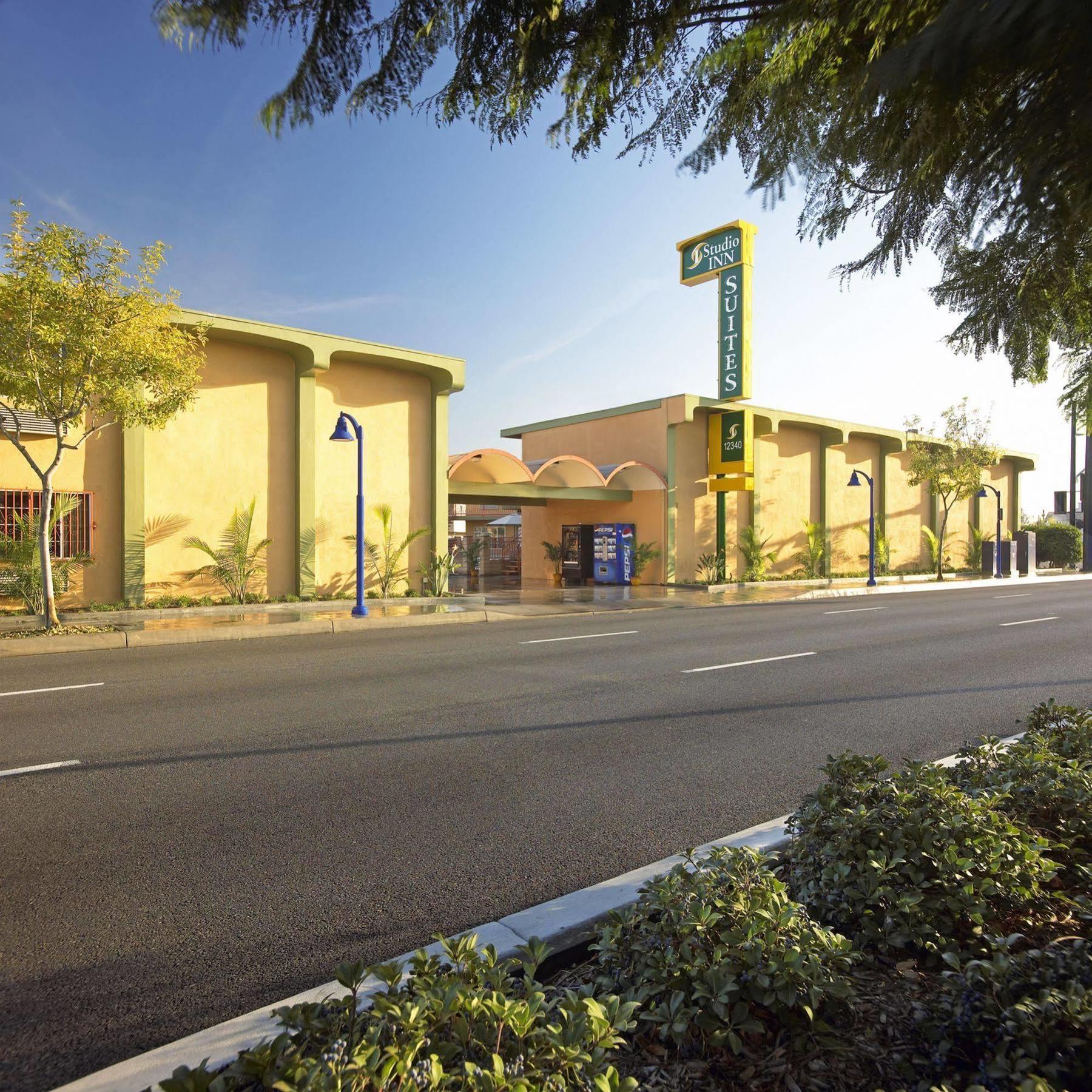 Studio Inn & Suites At Promenade Downey Εξωτερικό φωτογραφία