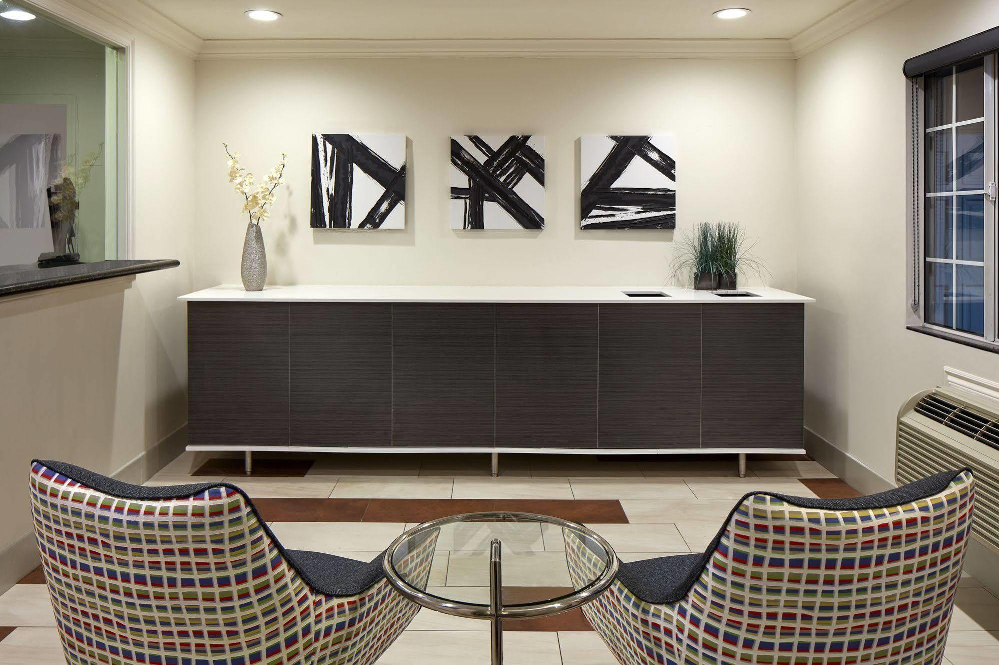 Studio Inn & Suites At Promenade Downey Εξωτερικό φωτογραφία