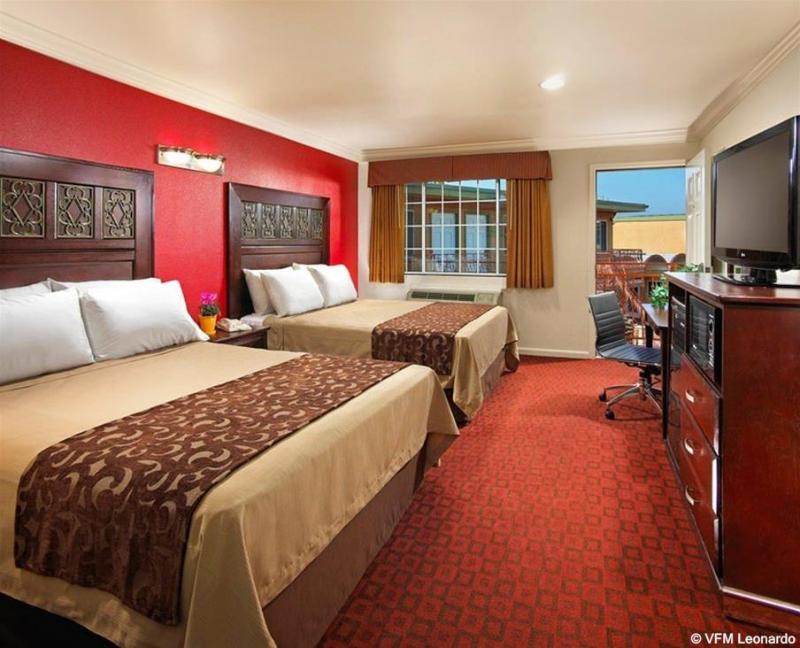 Studio Inn & Suites At Promenade Downey Εξωτερικό φωτογραφία